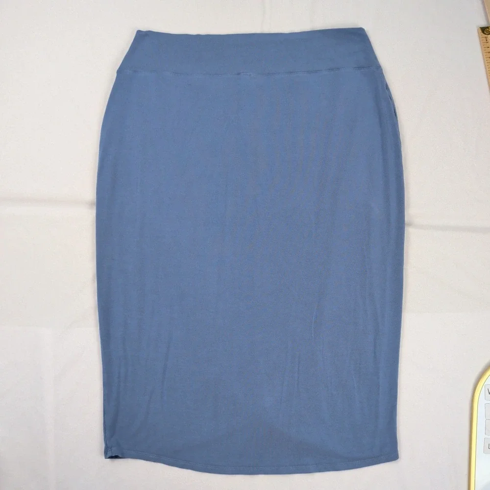 Athleta Release Midi Skirt Size‎ XL Blue Athleisure Stretchy Faux Wrap Skirt